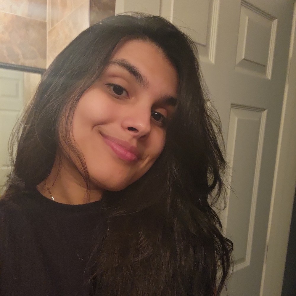 Meet your Posher, Stephany